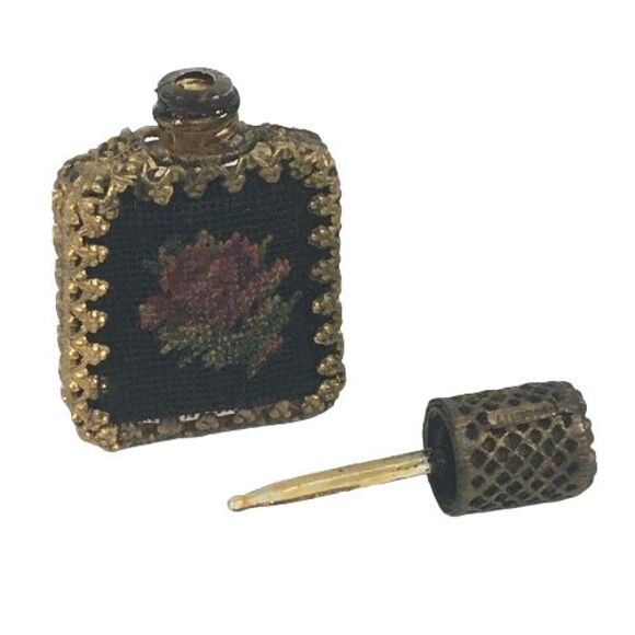 Vtg Austrian Glass Perfume Bottle Petit Point Floral Rose Brass Filigree Ormolu - Picture 10 of 13